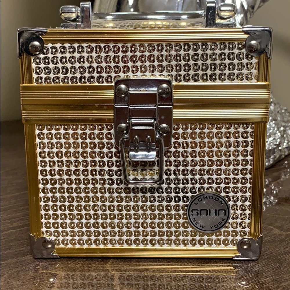 London SOHO New York Make Up Beauty Case